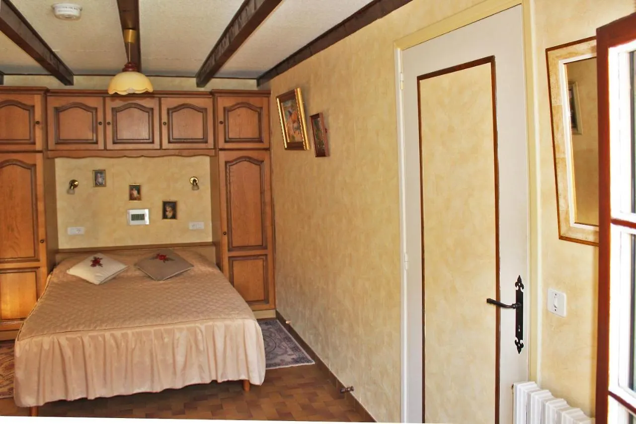 La Cascade Apartment Saint-Genes-Champespe France
